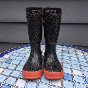Kids Bogs rain boots Youth Size 1